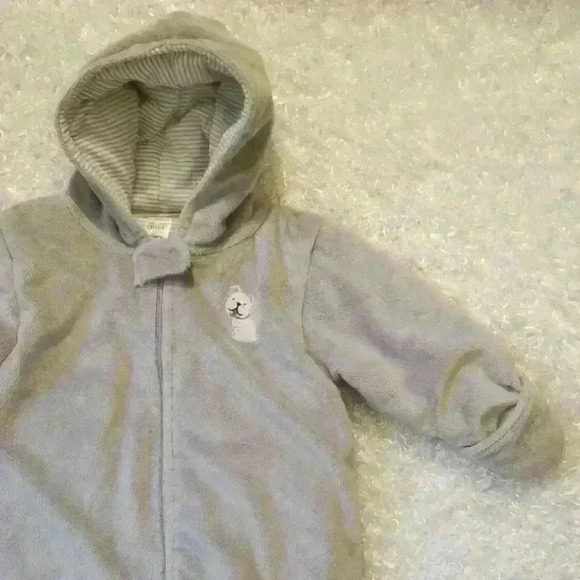 Carter's snow suit - Picture 1 of 7